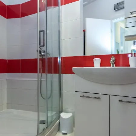 Gorgeous In With Swimming Pool * Vrsi
