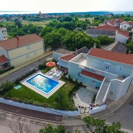 Gorgeous In With Swimming Pool * Vrsi